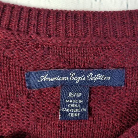American Eagle Outfitters Womens Open Knit Burgundy Sweater Size XS - Picture 7 of 7